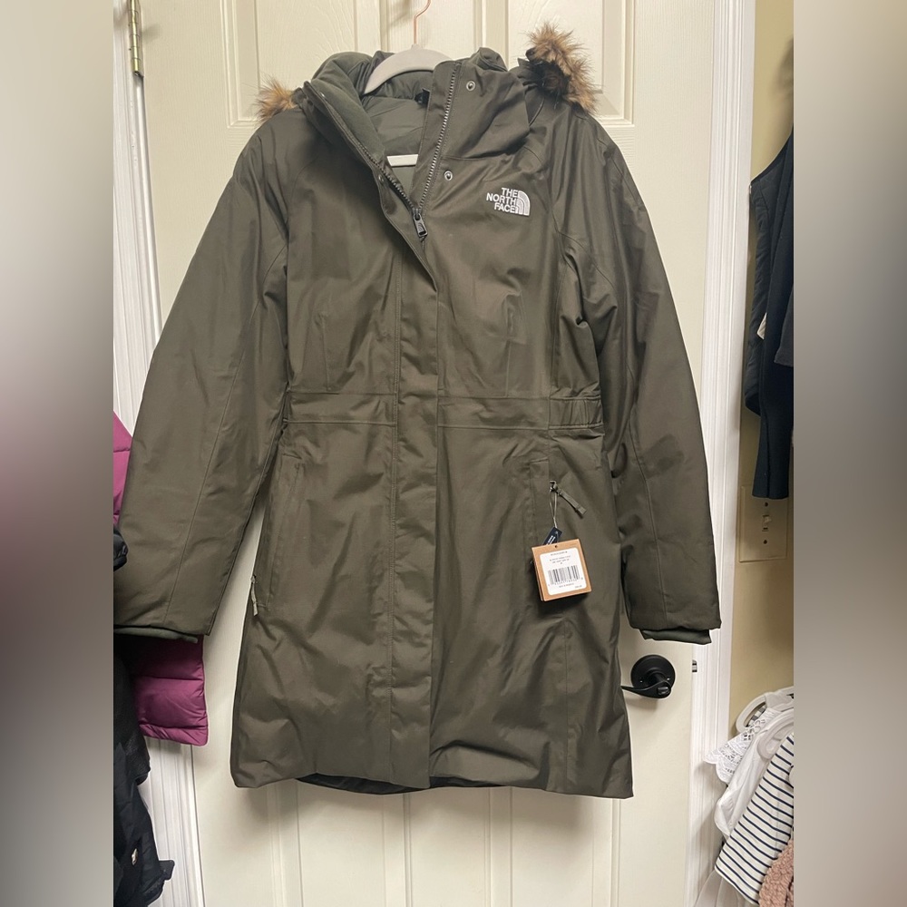 The North Face Arctic Parka 2 - NWT